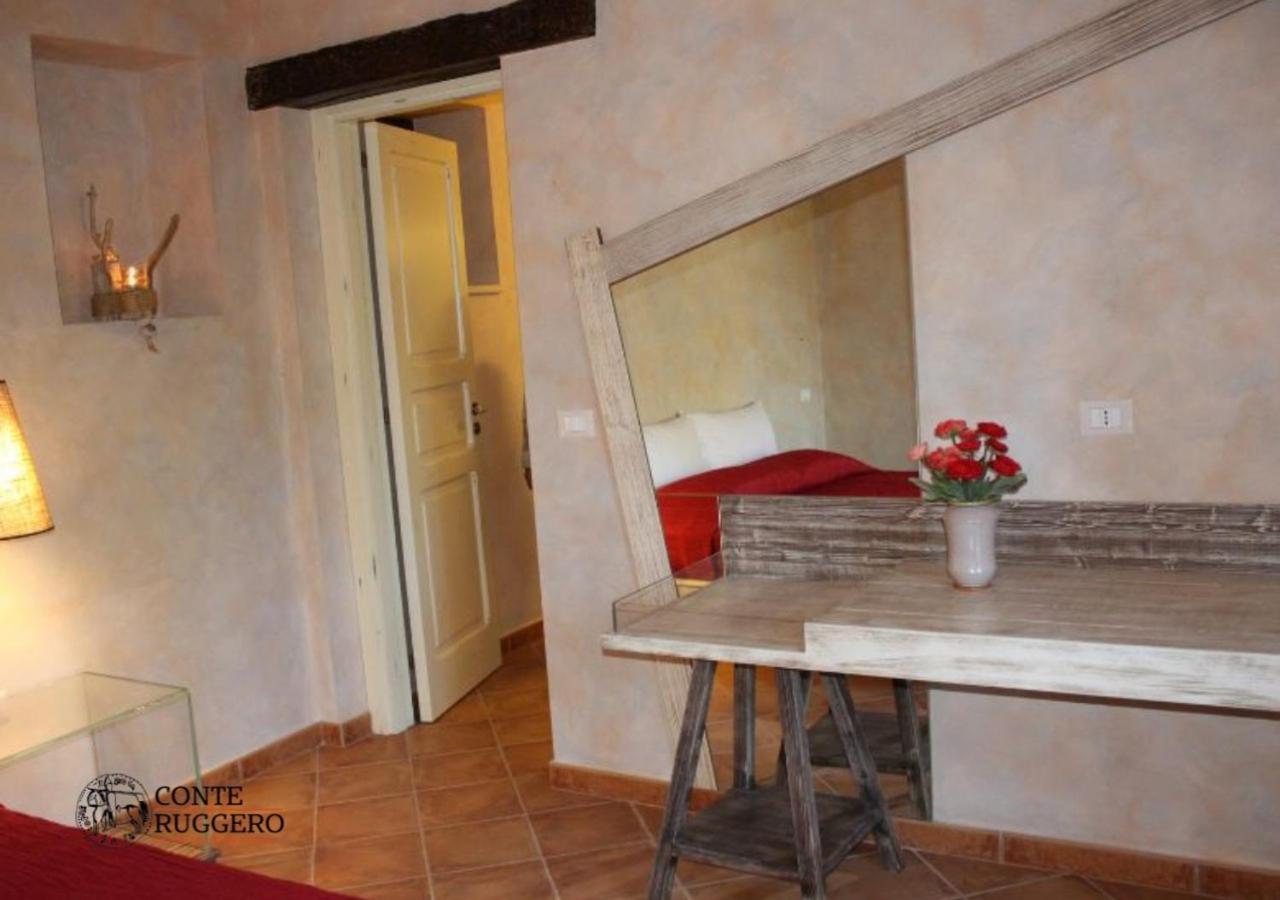 Tenuta Conte Ruggero Santa Domenica  Exteriör bild